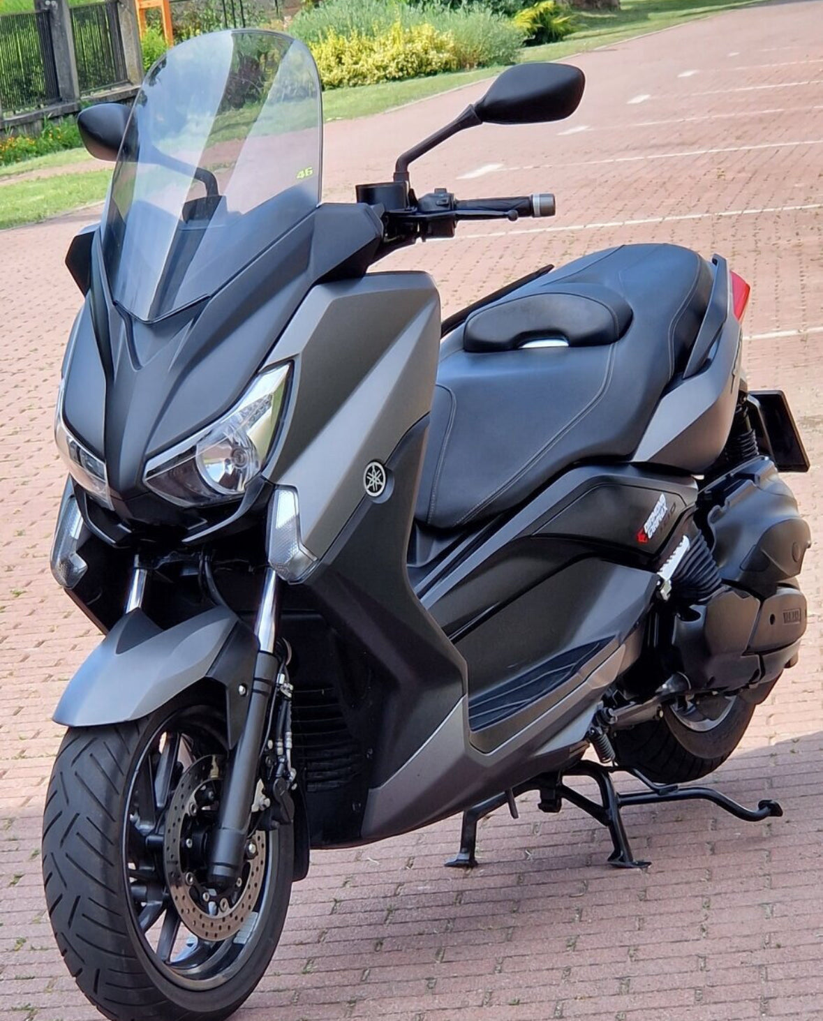 Yamaha X-Max 400 Iron