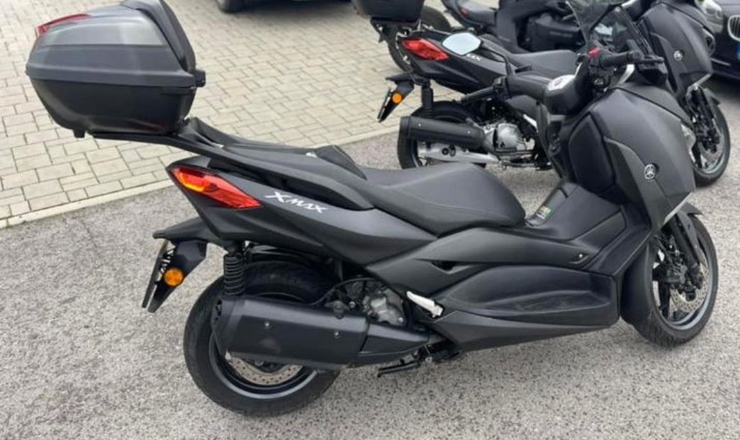 Yamaha X-Max 300
