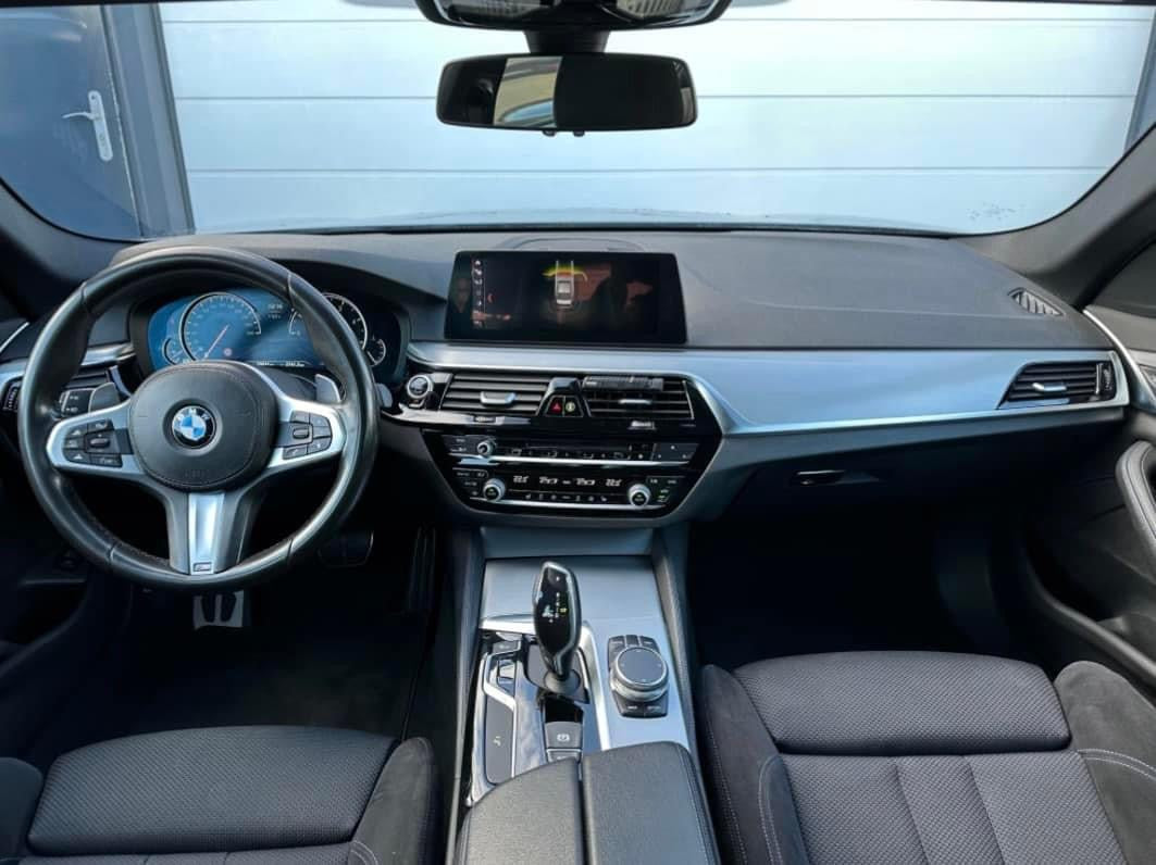 BMW RAD 5 520d XDRIVE M-PACKET A/T