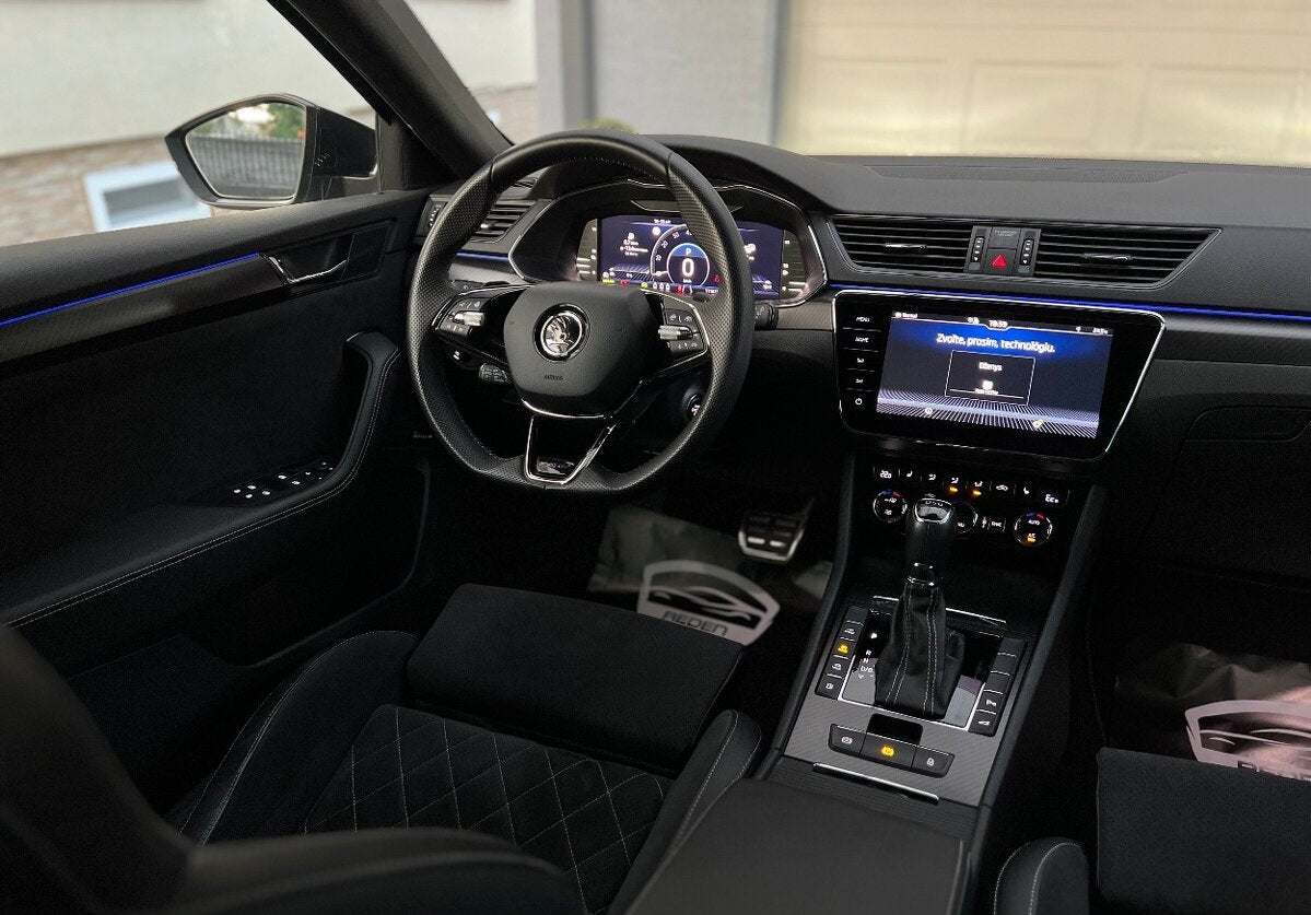 Škoda Superb Combi 1.4 TSI PHEV Sportline DSG