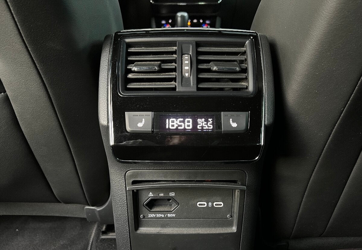 Škoda Superb Combi 1.4 TSI PHEV Sportline DSG