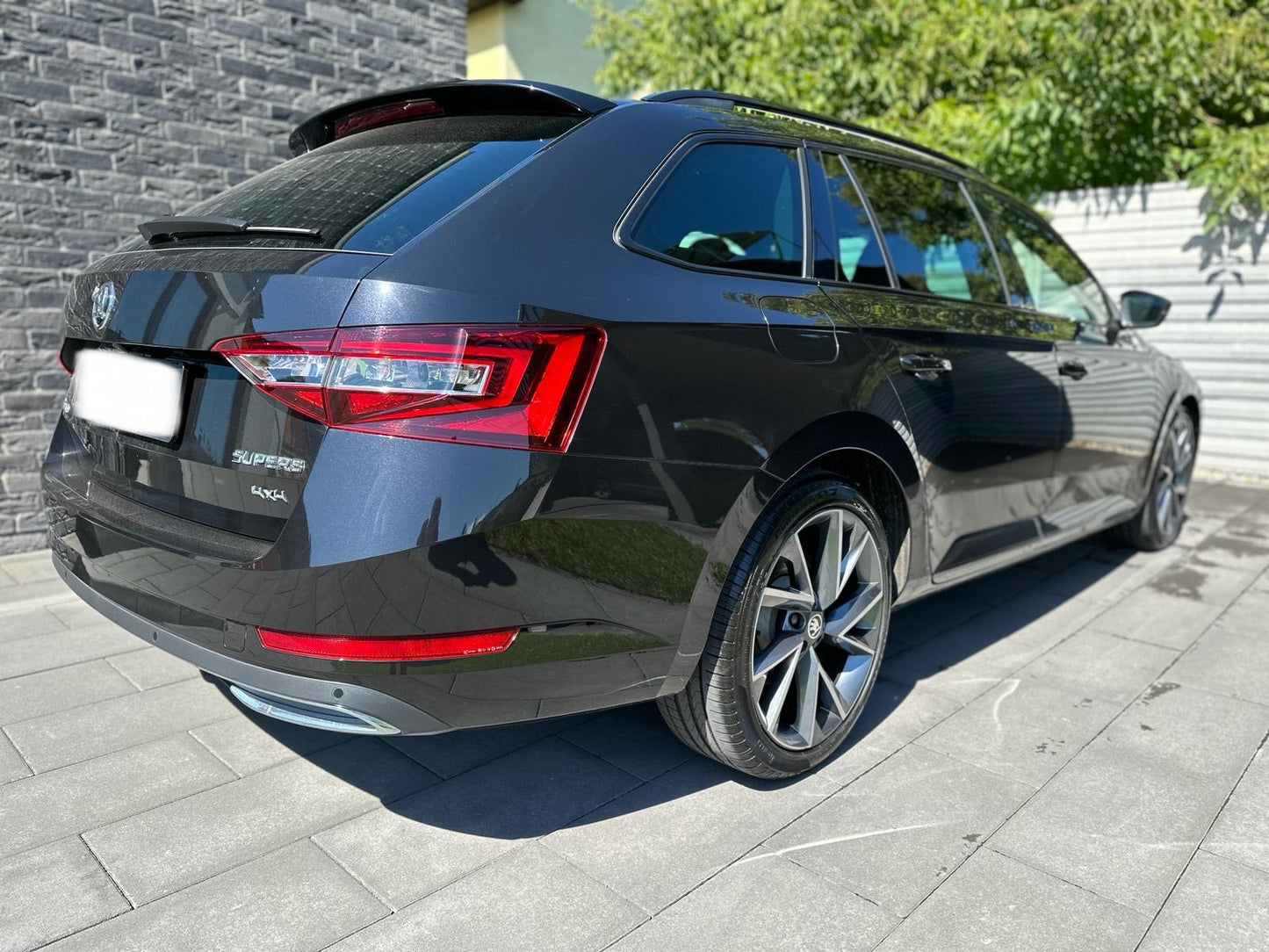Škoda Superb Combi 2.0 TDI 190k 4x4 Sportline DSG