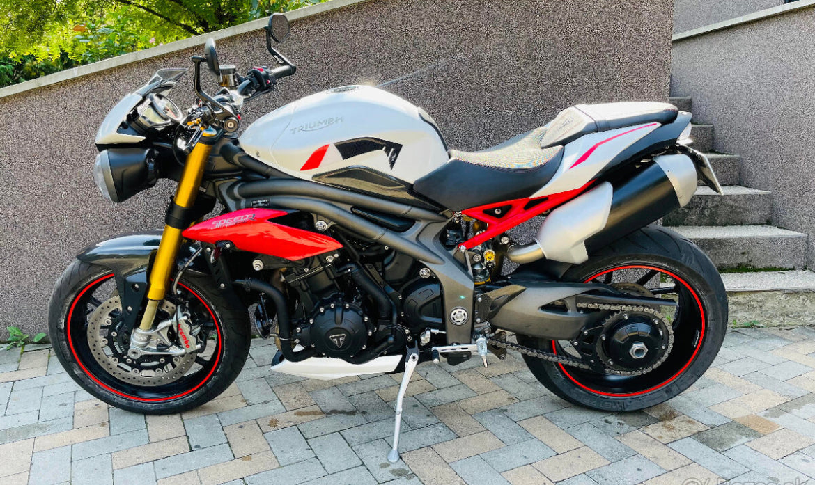 Triumph Speed Triple 1050 R
