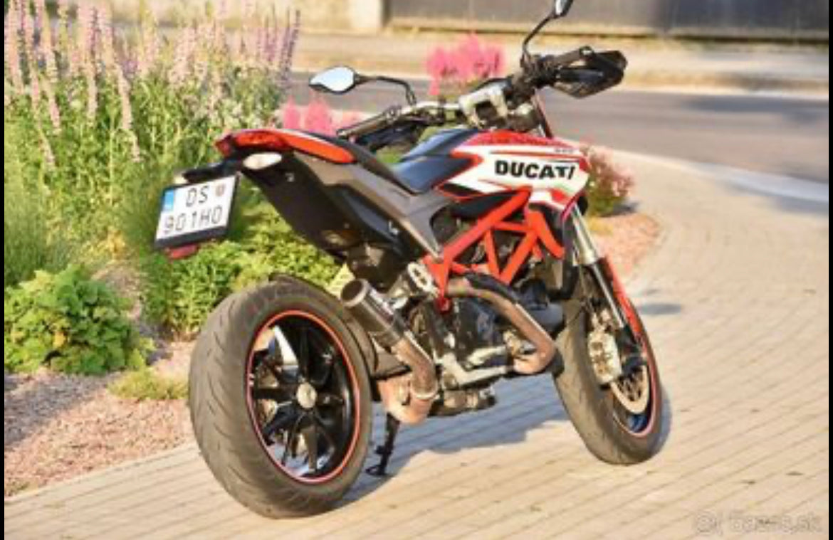 Ducati Hypermotard 939