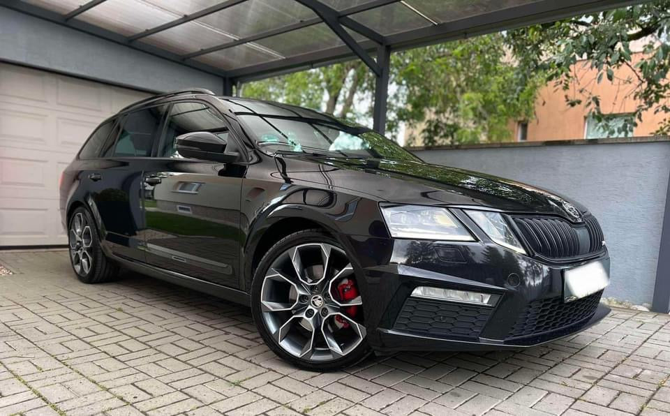 Škoda octavia combi 2.0 TDi RS DSG