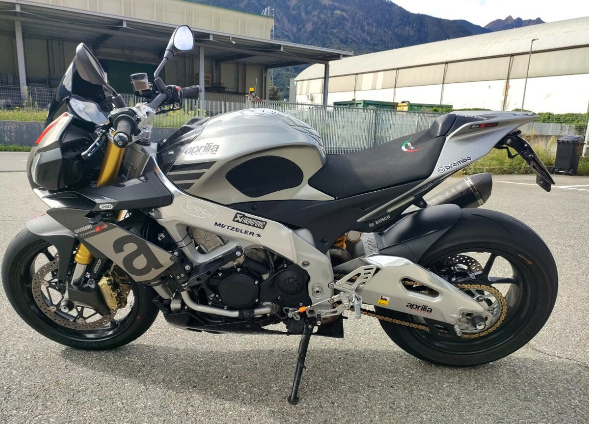 Aprilia 1100 TUONO V4