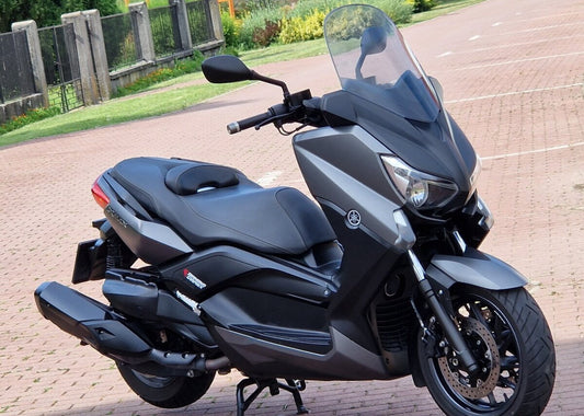 Yamaha X-Max 400 Iron